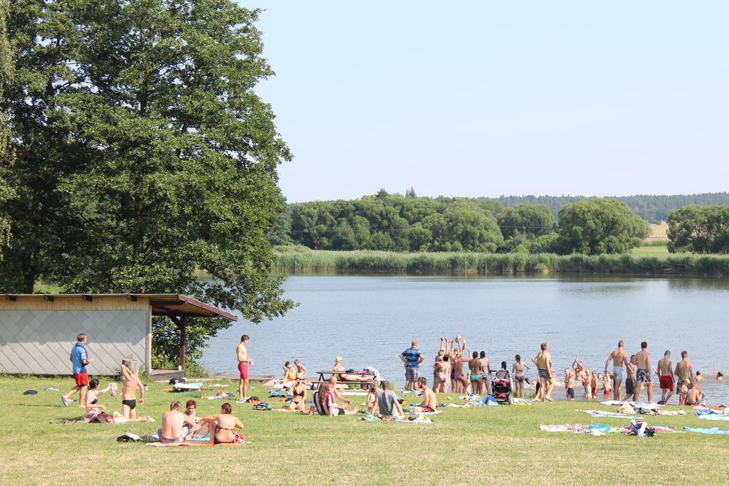 Rekreacni Areal Zbraslavice Hotell Exteriör bild